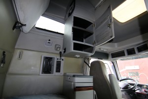 Interior - 2012 Volvo Truck VN 670