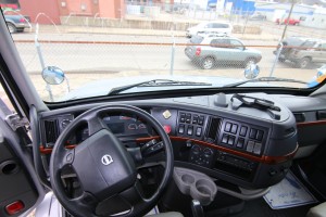 Steering Wheel and Dash - 2012 Volvo Truck VNL 670