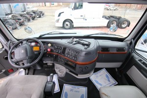 Interior 2012 Volvo VNL 670 