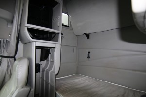 Sleeper Compartment - 2012 Volvo Truck VNL 670